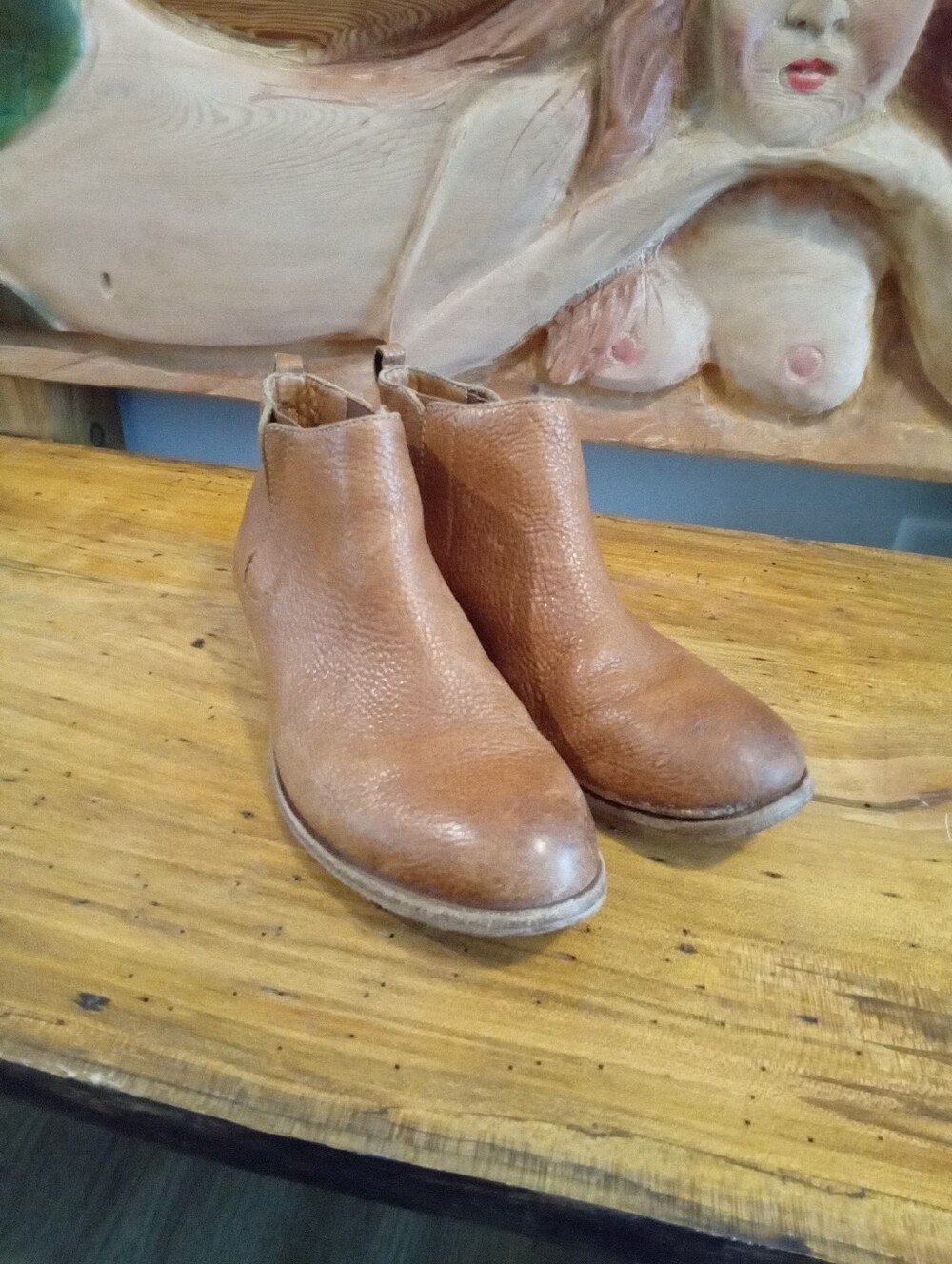 Kork-Ease Velma Leather Bootie Sz 8. Didn't See Side Was Busting Until I Photo